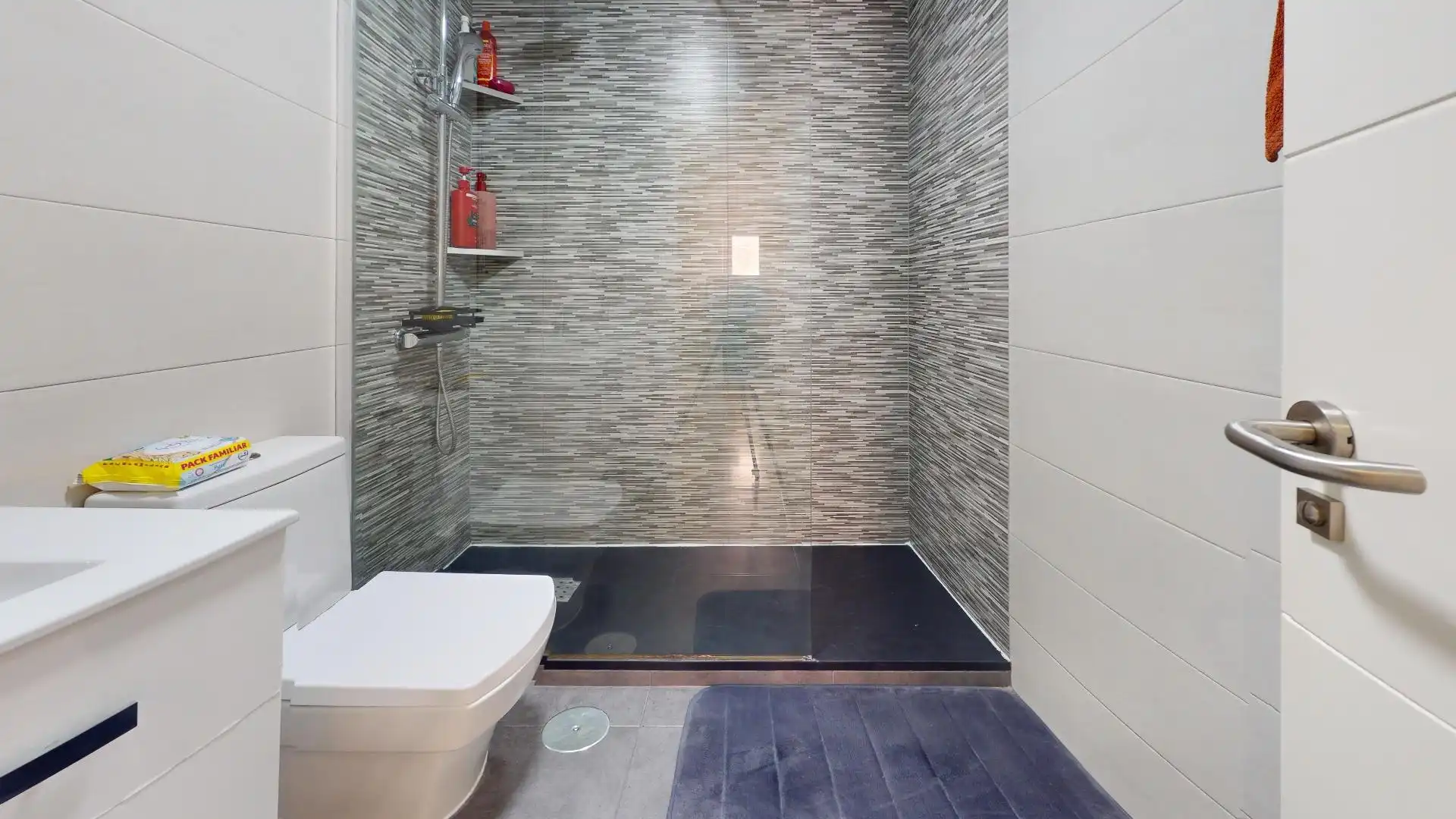 Baño de Piso en venta en Madrid con Aire acondicionado y Calefacción