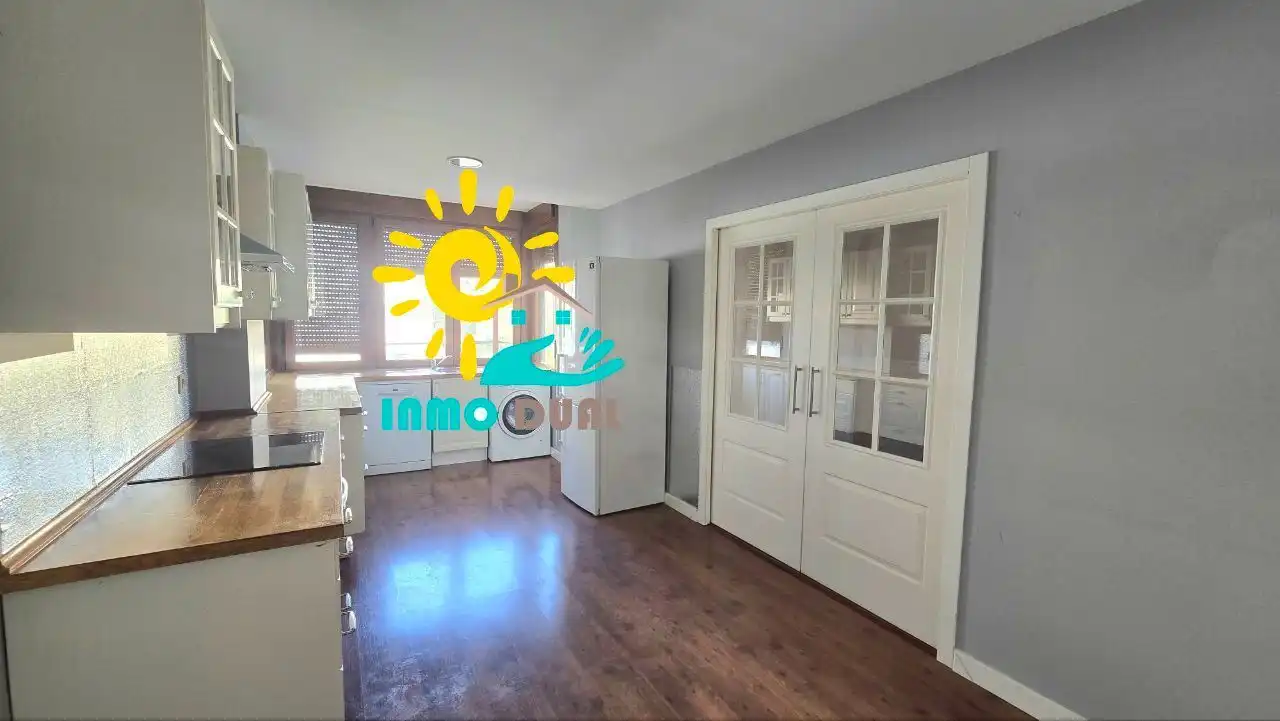Kitchen of Flat for sale in Badajoz  with Air Conditioner, Heating and Terrace