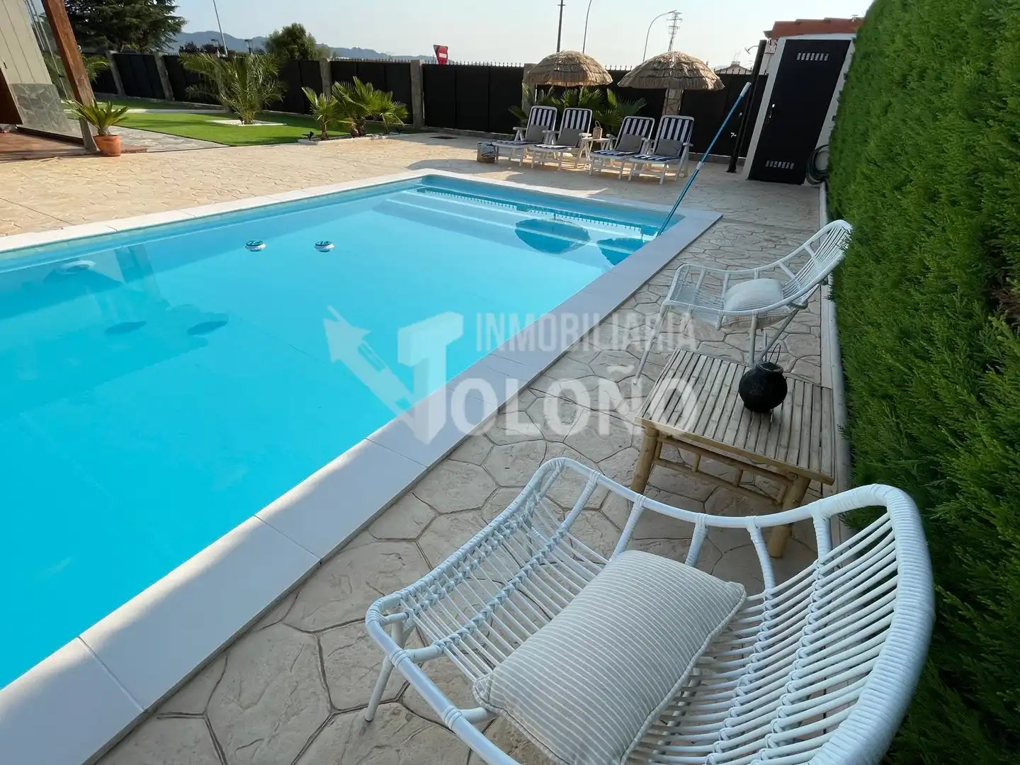 Piscina de Casa o chalet en venta en Cuzcurrita de Río Tirón con Calefacción, Jardín privado y Parquet