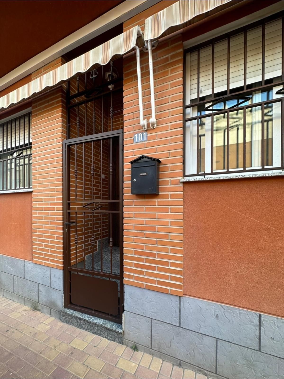 Vista exterior de Pis en venda en  Murcia Capital amb Aire condicionat