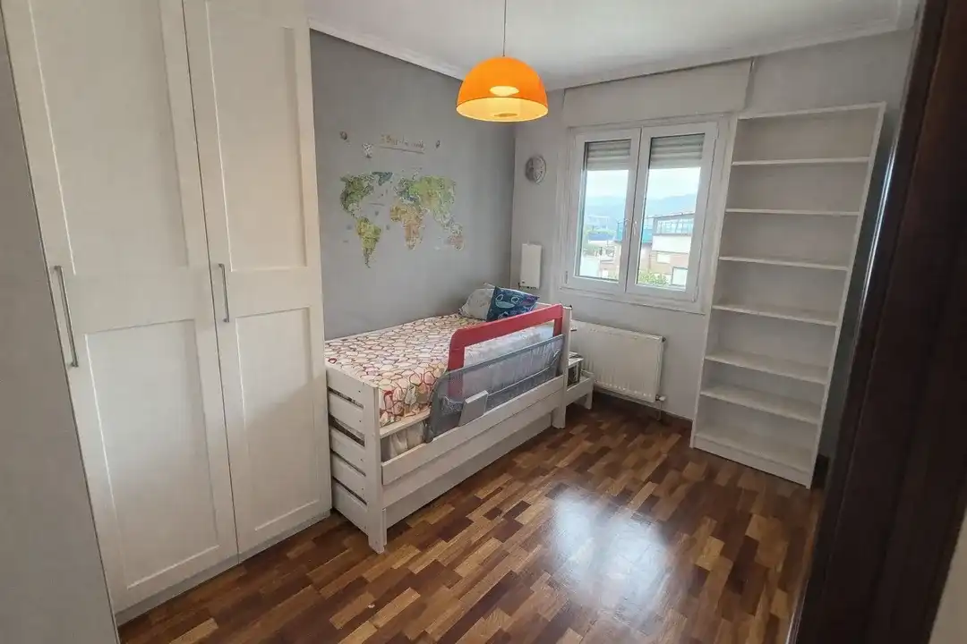 Habitación de Ático en venta en Vitoria - Gasteiz con Calefacción, Terraza y Trastero