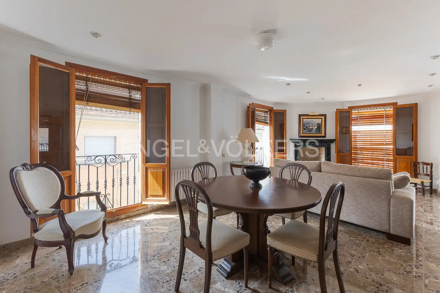 Piso con terraza en alquiler en Calle Sant bernat i les germanes, imagen 7