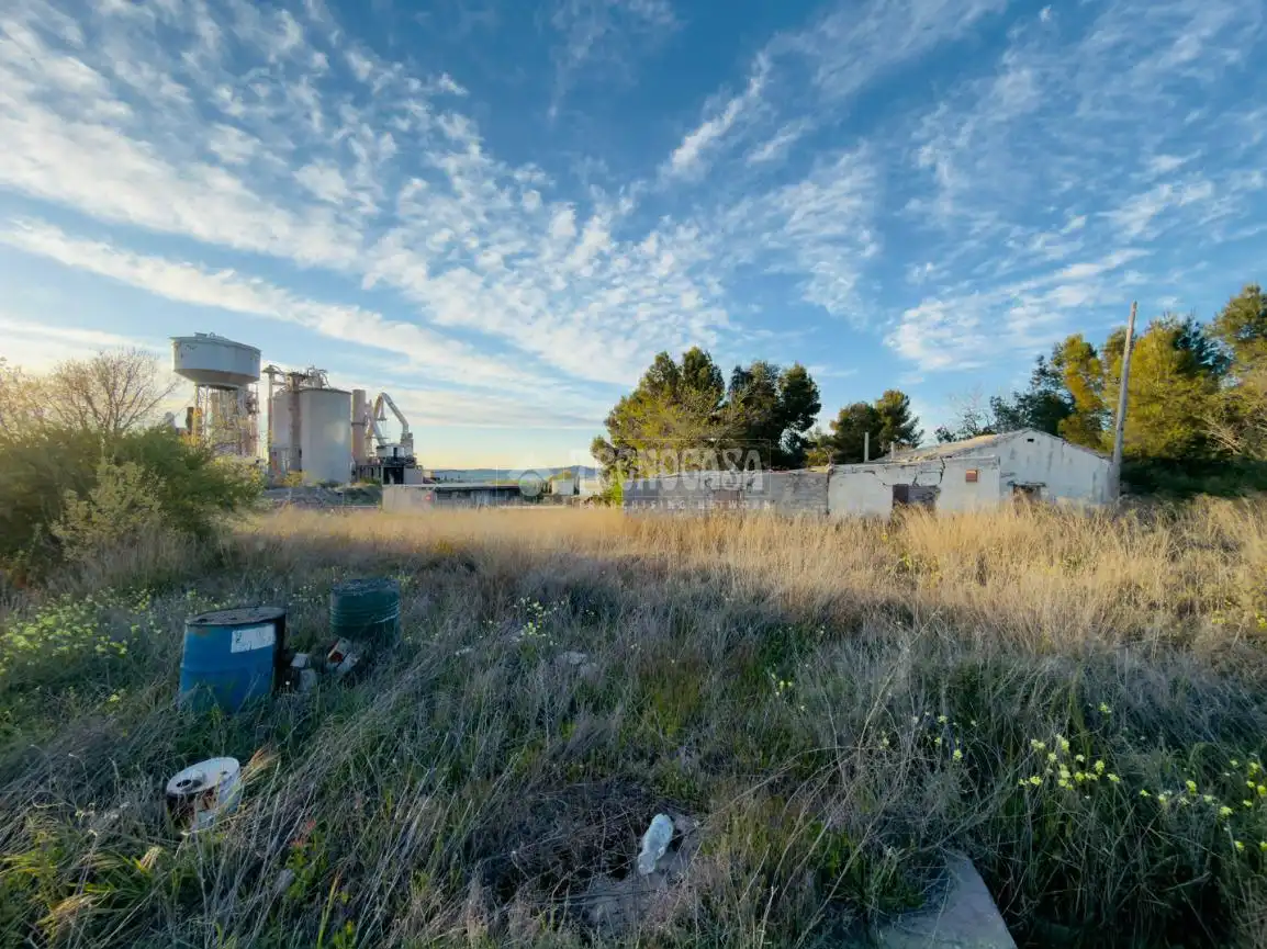 Terreno industrial en venta en Yepes