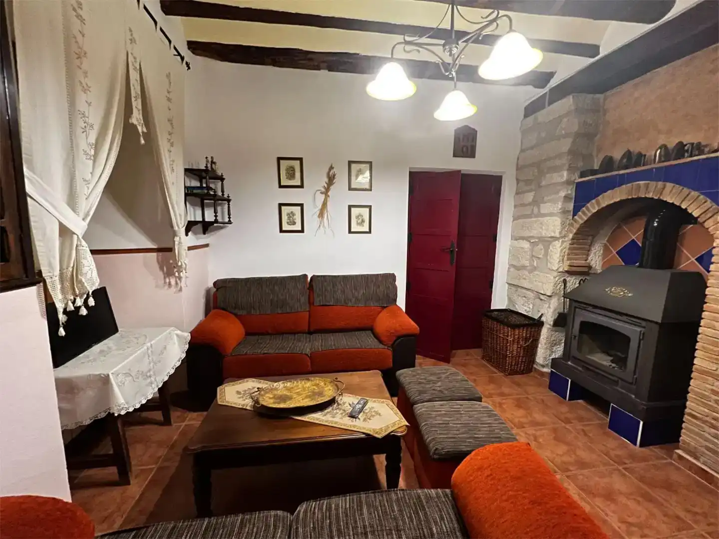 Sala de estar de Piso en venta en Bedmar y Garcíez con Jardín privado, Trastero y Amueblado