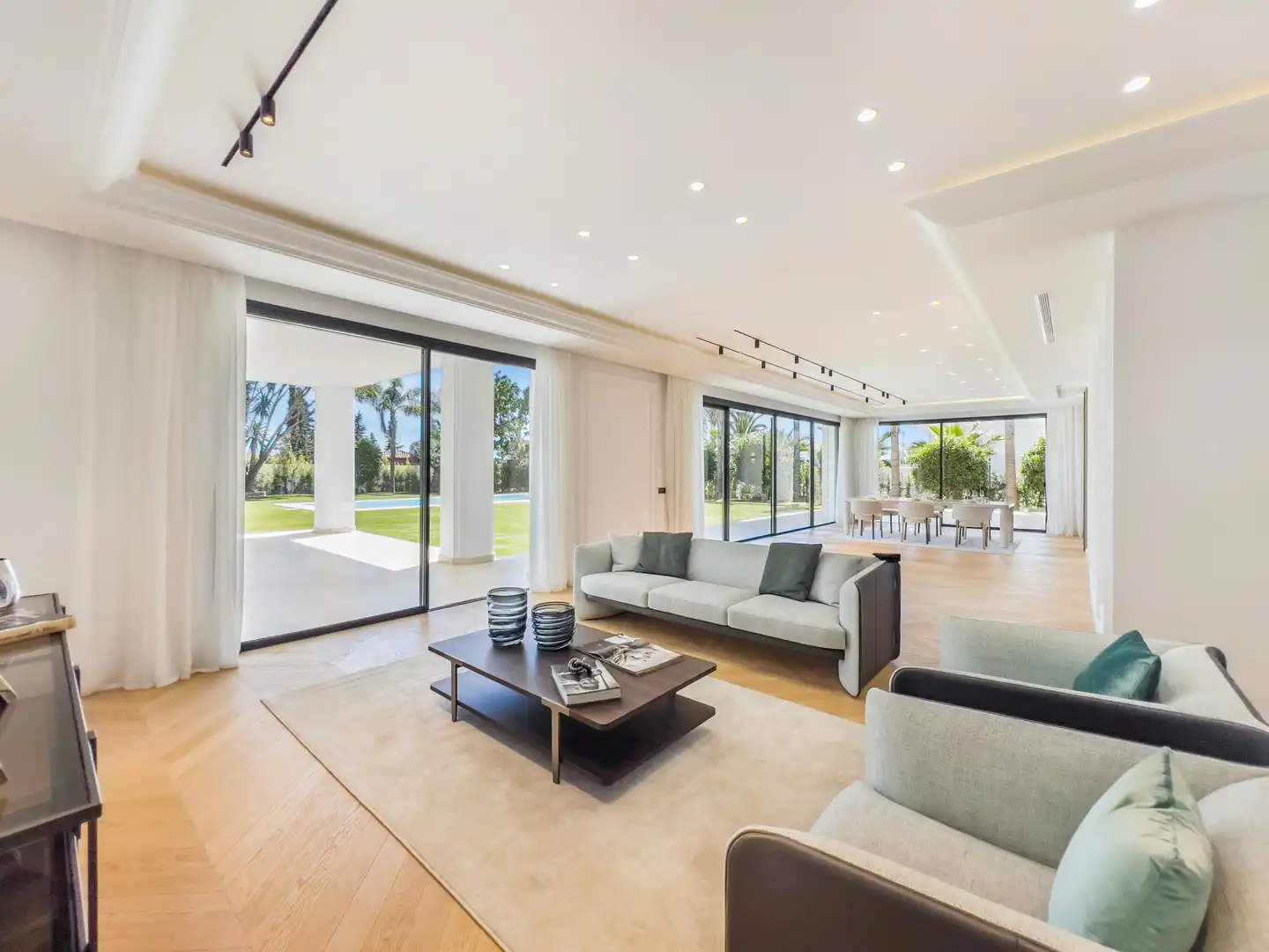 Wohnzimmer von Haus oder Chalet zum Verkauf in Marbella mit Klimaanlage, Heizung und Privatgarten