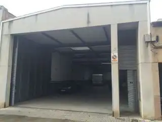 Aparcament de Nau industrial en venda en Terrassa