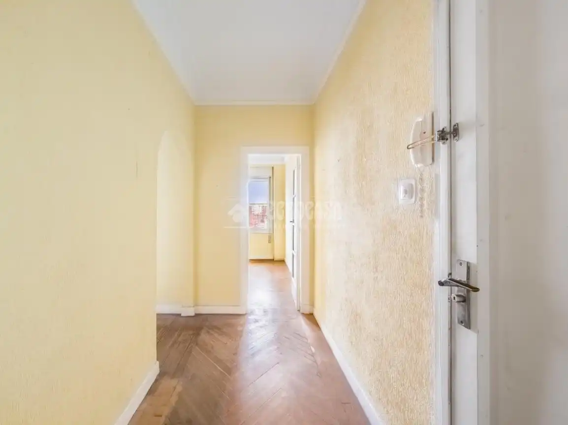 Flat for sale in Madrid  with Parquet flooring