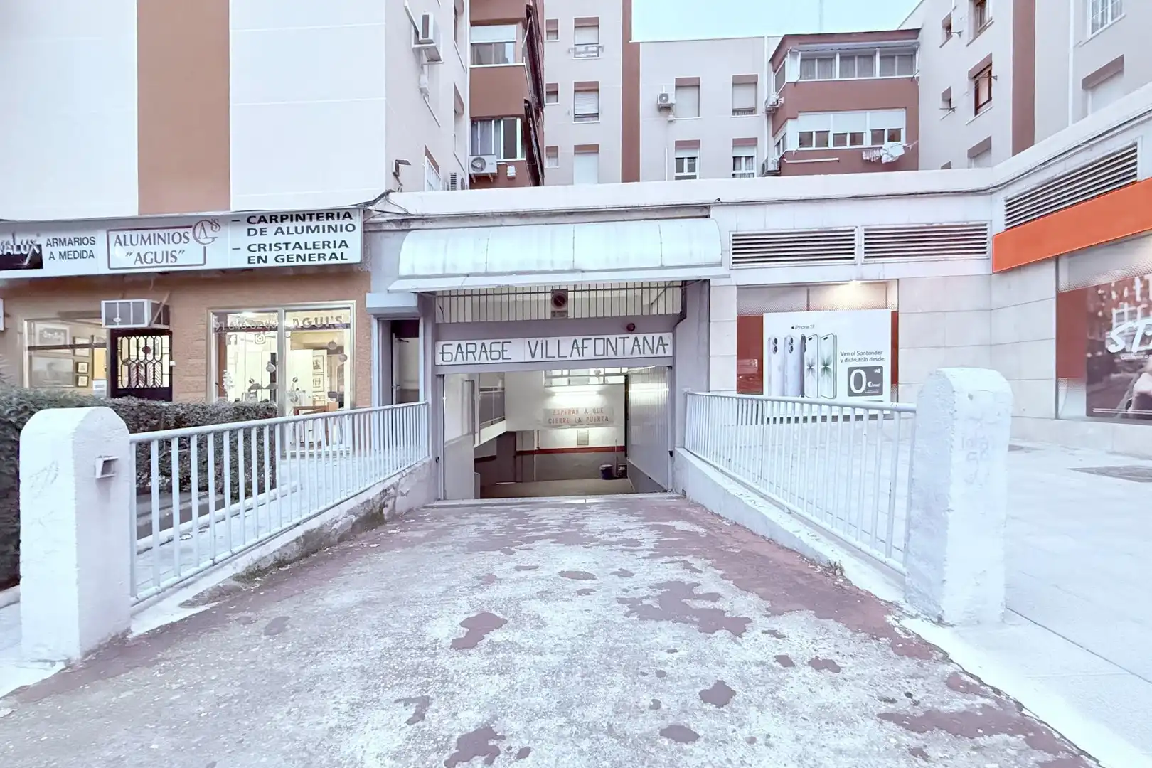 Aparcament de Local en venda en Móstoles