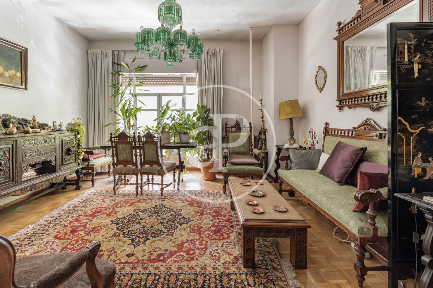 Sala d'estar de Pis en venda en  Madrid Capital amb Calefacció i Terrassa