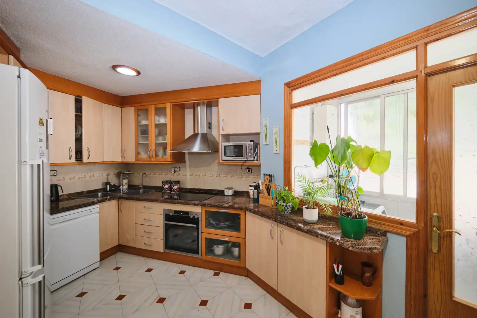 Cocina de Piso en venta en Granada con Aire acondicionado y Amueblado