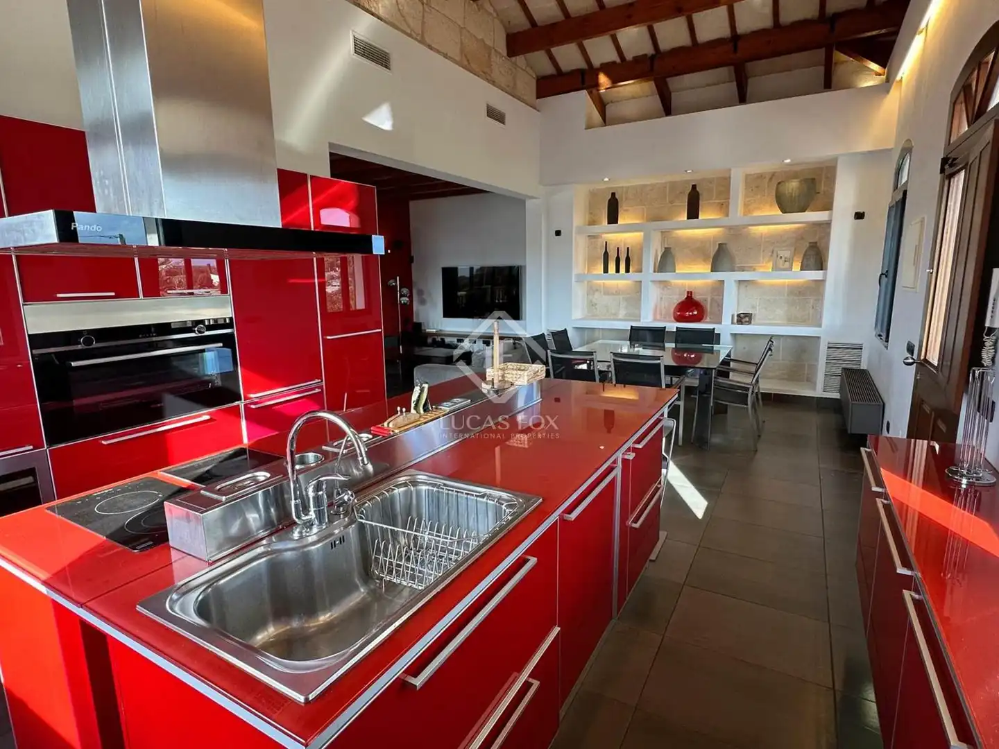 Villa mit Pool zum Verkauf in Cala Blanca, imagen 4
