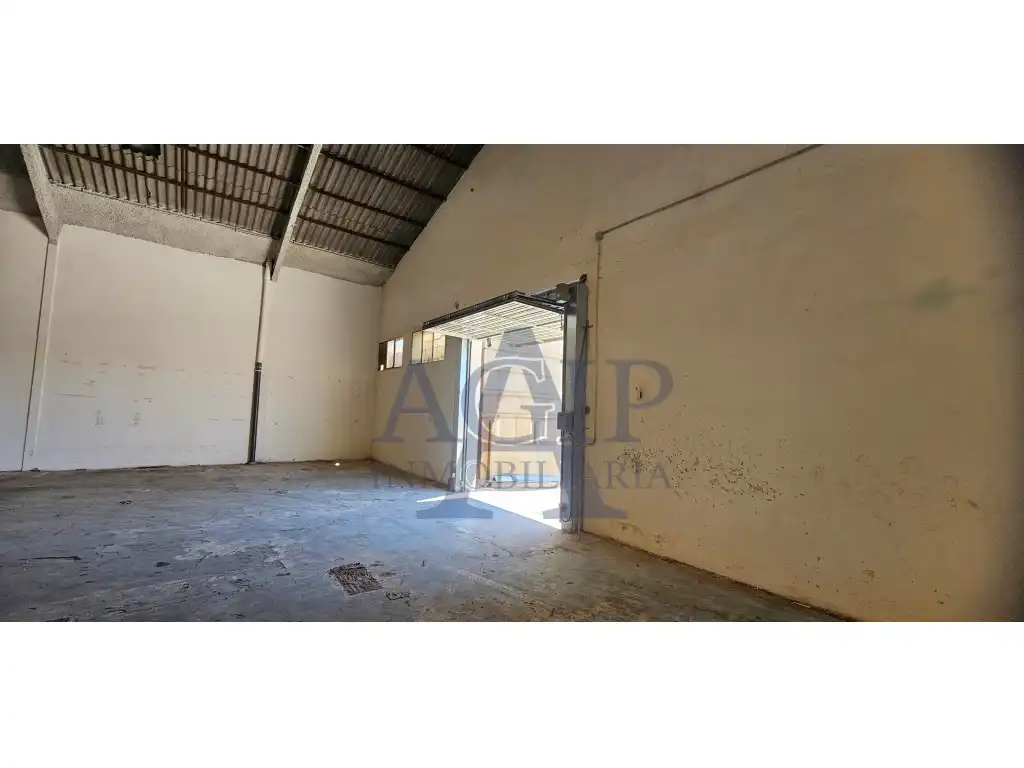 Nave industrial de alquiler en Barberà del Vallès