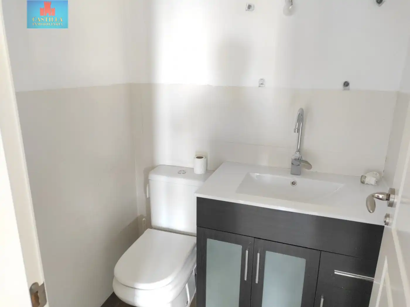 Badezimmer von Loft zum Verkauf in Ávila mit Heizung