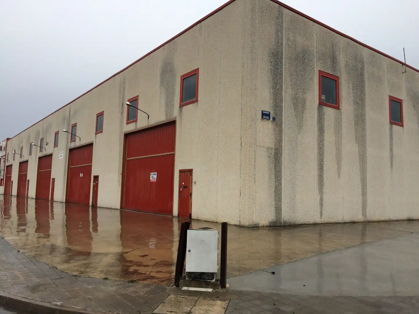 Nau industrial de lloguer a Riells i Viabrea