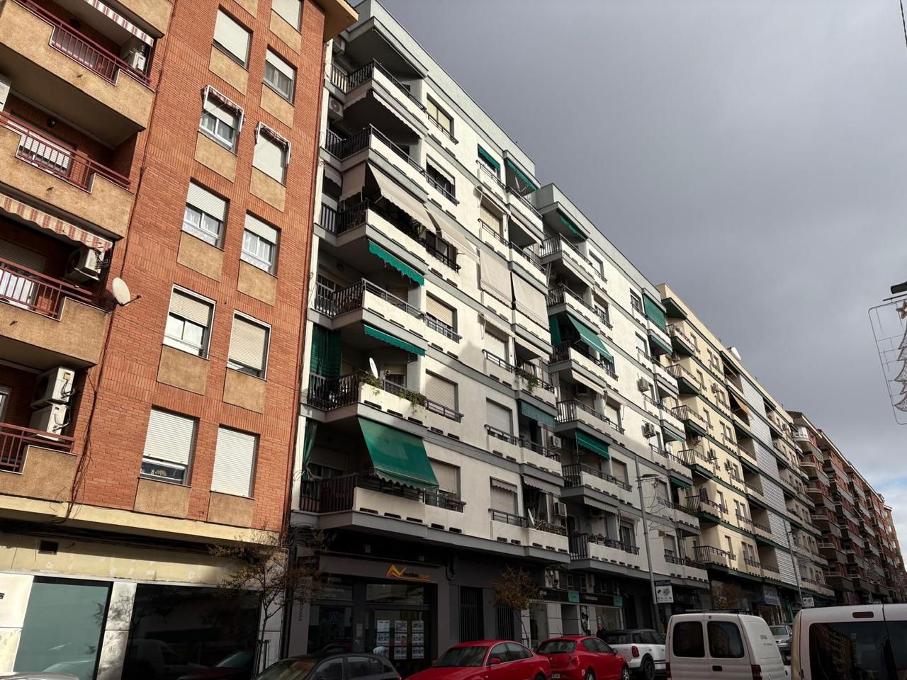 Exterior view of Flat for sale in Linares