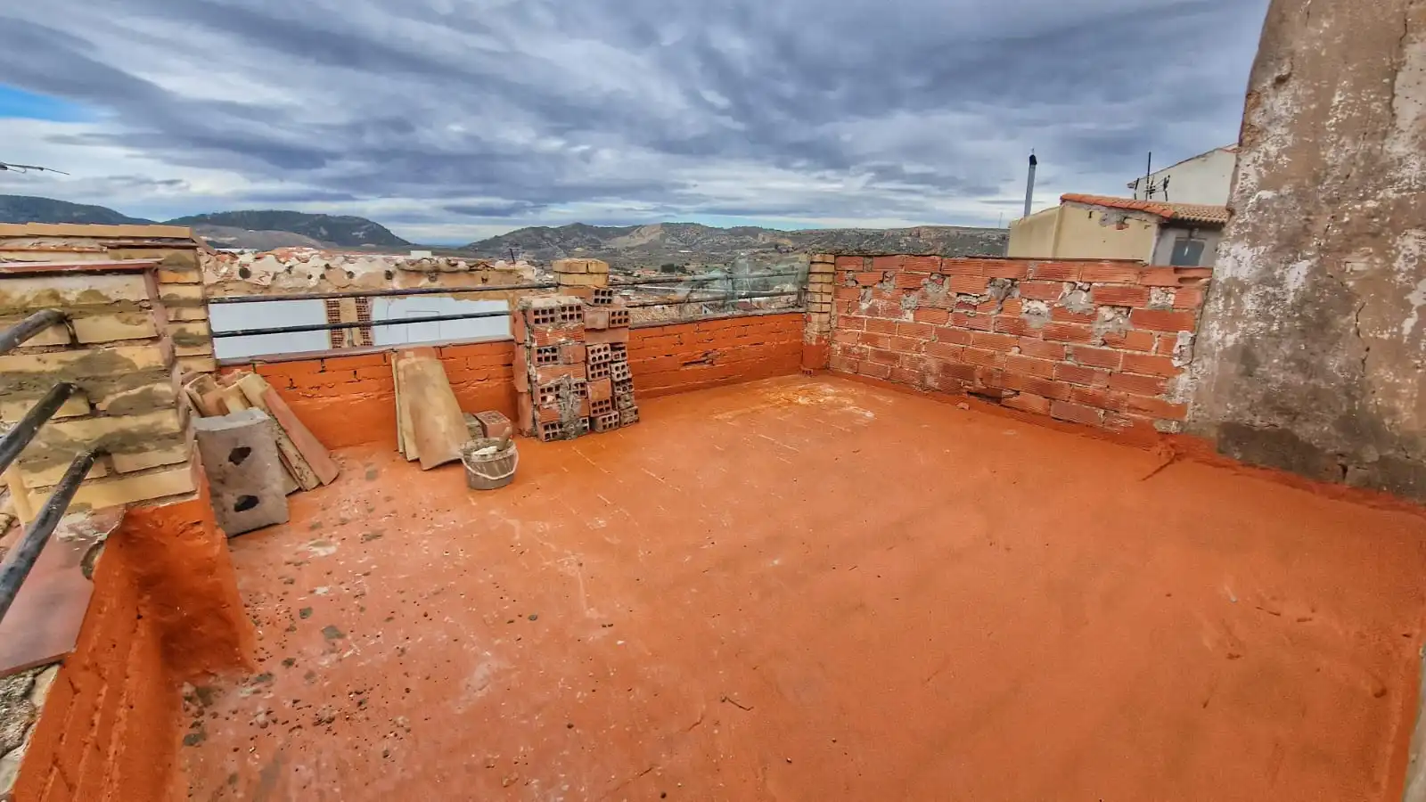 Casa adosada en venda a Subida la Virgen, Andorra (Teruel)