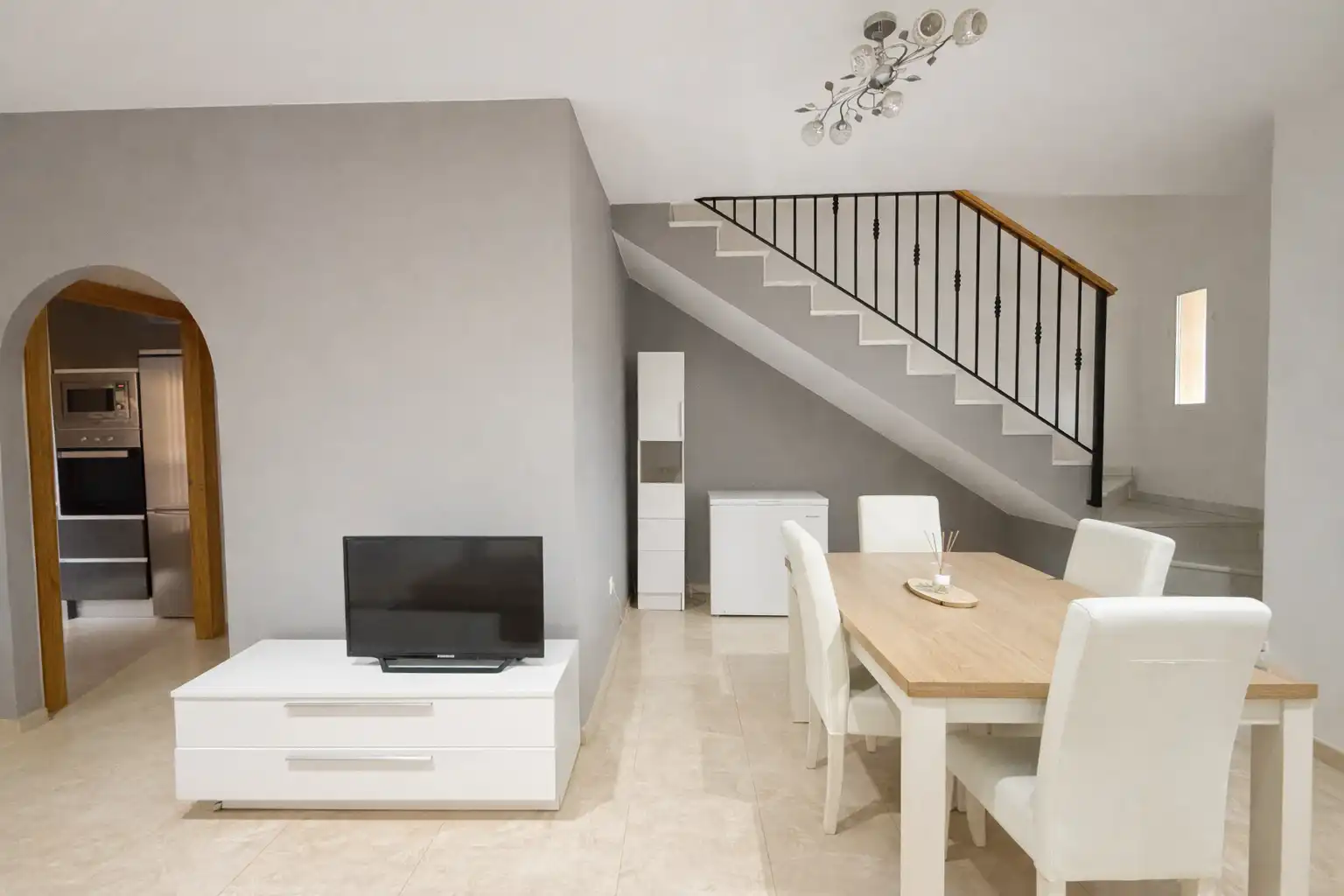 Sala d'estar de Casa adosada en venda en Pulpí amb Terrassa i Moblat