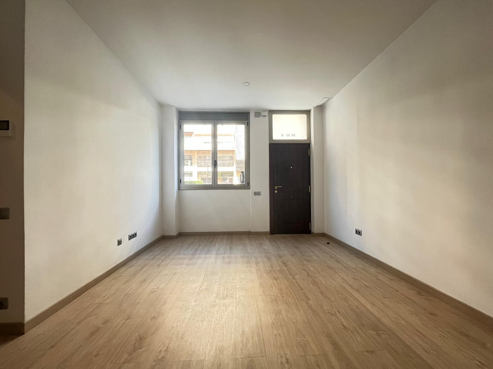 Planta baja for sale in  Barcelona Capital  with Heating