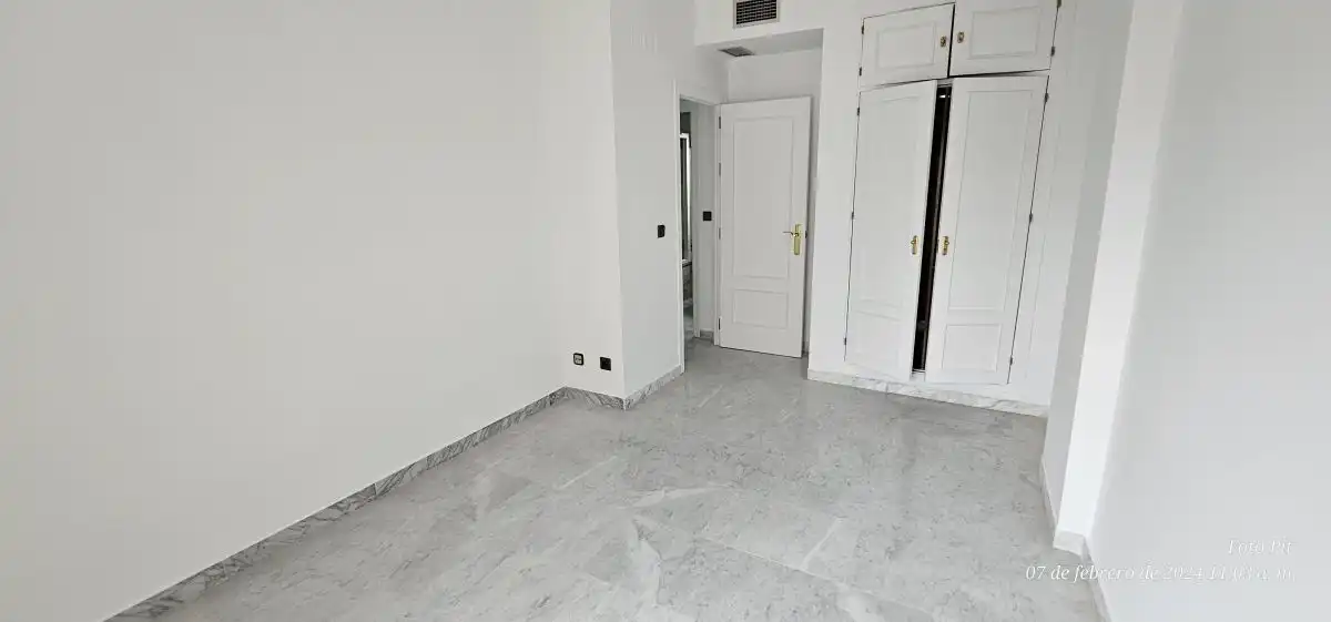 Piso de alquiler en camilo jose cela, La Buhaira