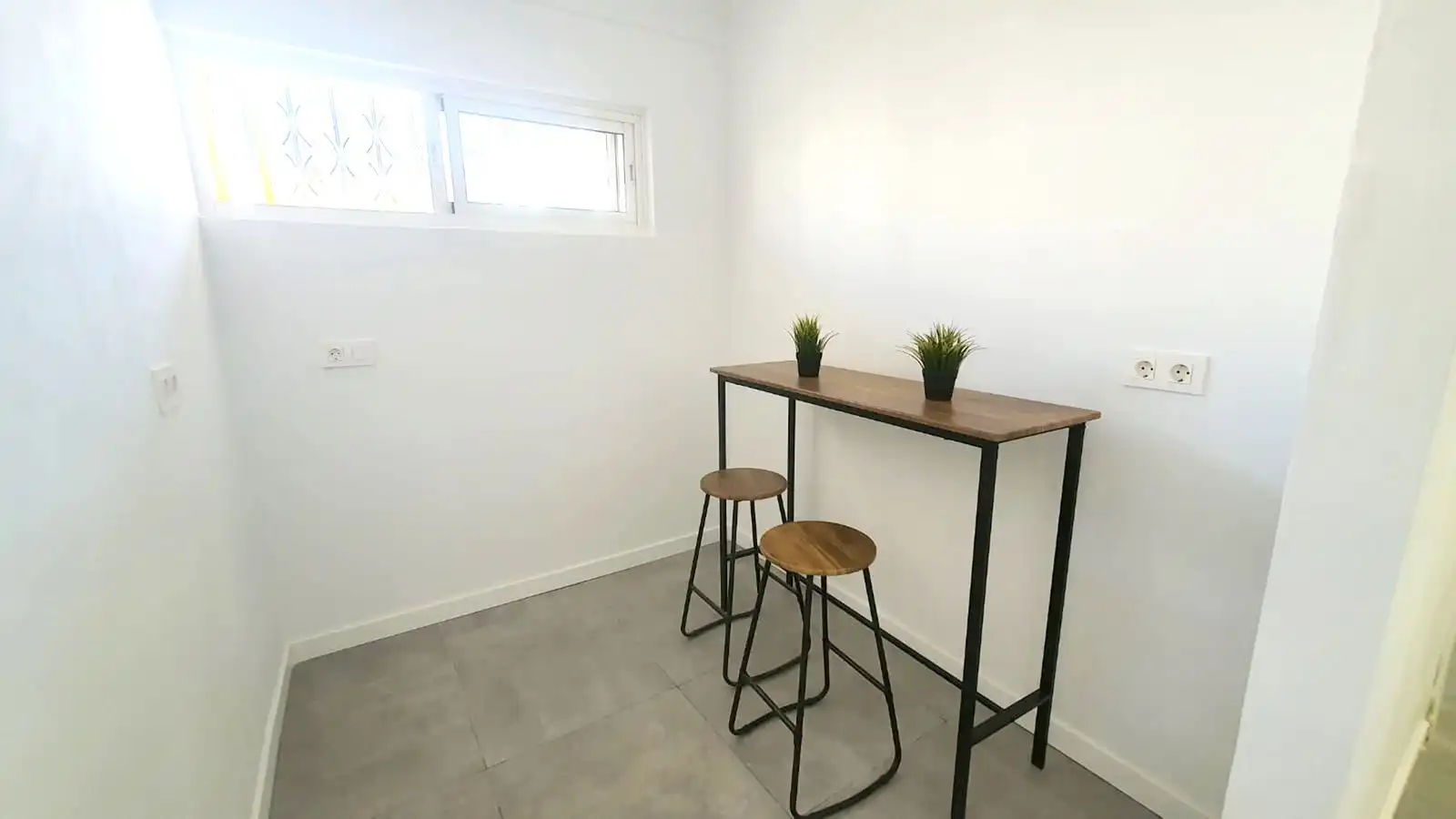 Comedor de Apartamento en venta en Fuengirola con Horno, Lavadora y Microondas