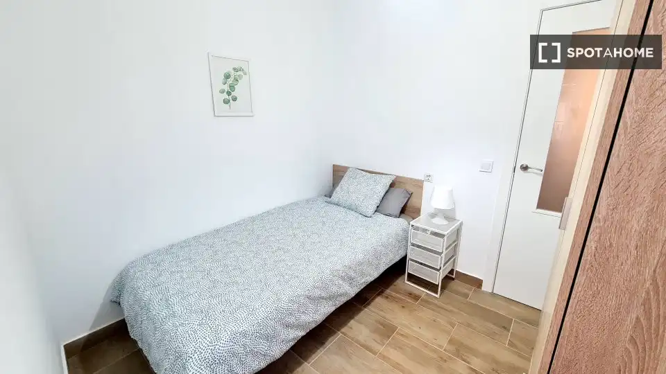 Schlafzimmer von Wohnung zur Miete in Getafe mit Klimaanlage, Heizung und Möbliert