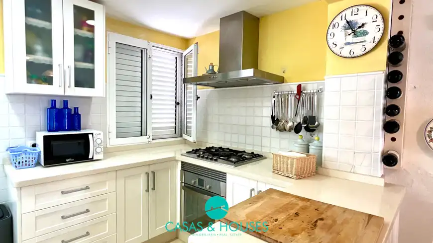 Kitchen of Flat for sale in La Manga del Mar Menor  with Air Conditioner, Terrace and Furnished