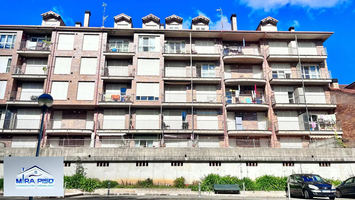Vista exterior de Planta baja en venta en Hazas de Cesto con Calefacción y Terraza