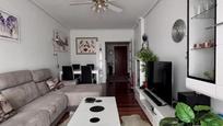 Living room of Flat for sale in Bilbao   with Heating, Terrace and Furnished