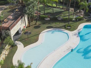 Pis amb piscina en venda a Urbanizacion los Flamingos 120