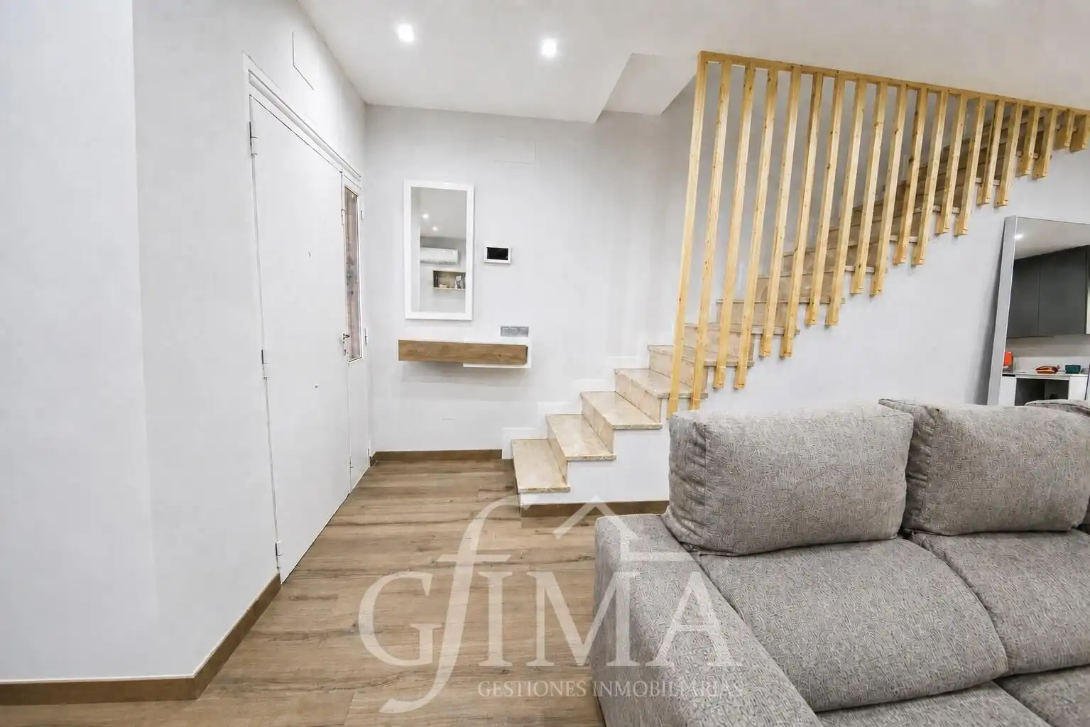 Casa adosada en venta en Tomelloso con Calefacción y Trastero