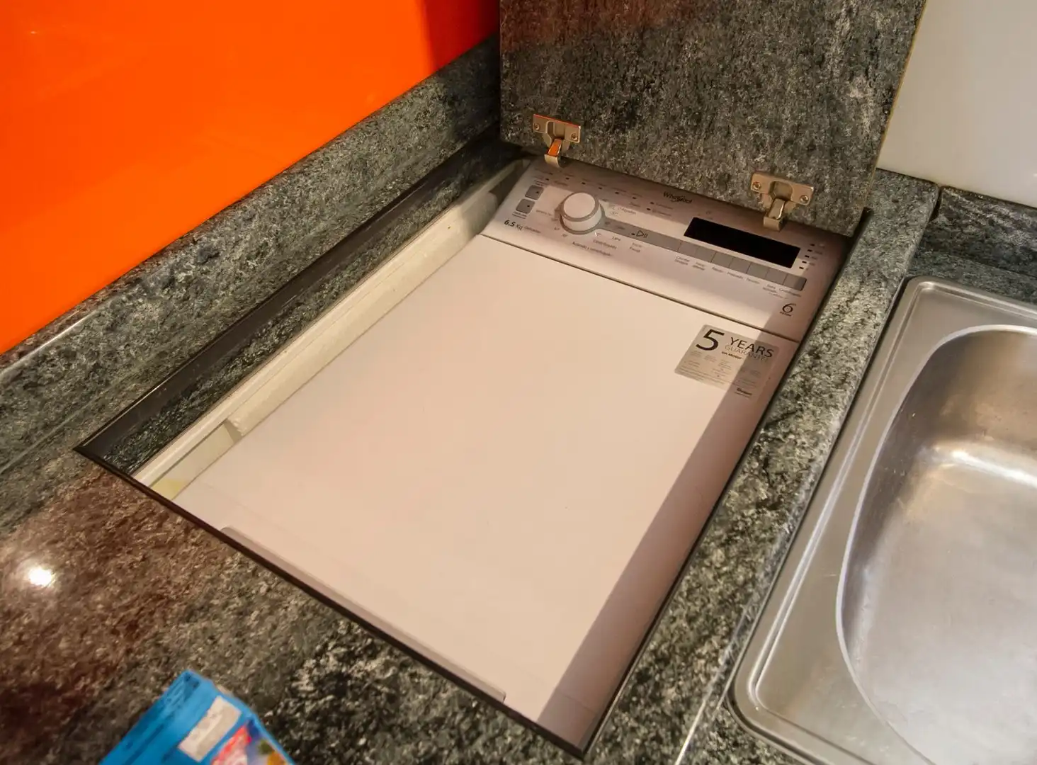 Vista exterior de Apartamento en venta en Madrid con Calefacción, Parquet y Amueblado