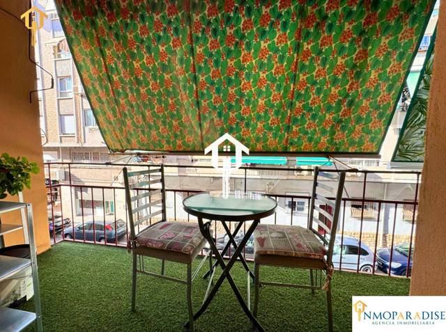 Piso en Venta en Calle PRIMAVERA en Carolinas Altas