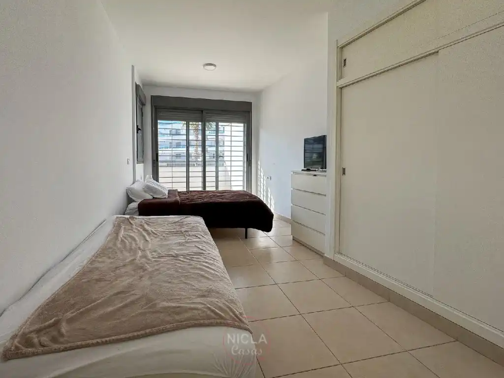 Bedroom of Apartments for sale in Las Escobetas