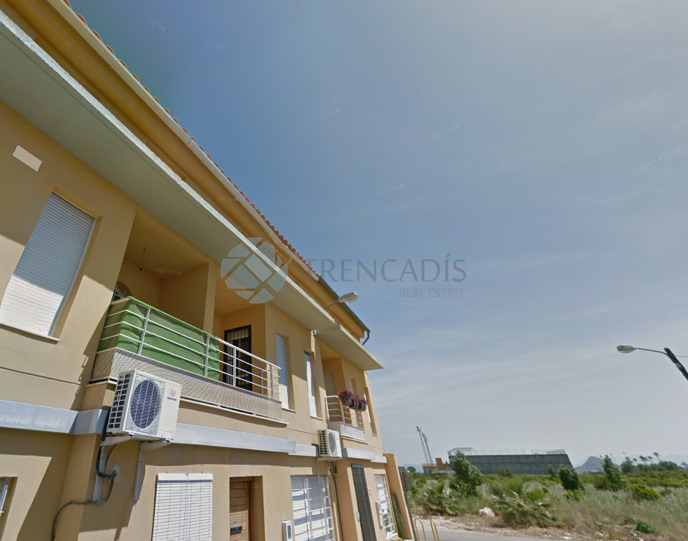 Vista exterior de Casa adosada en venda en Càrcer