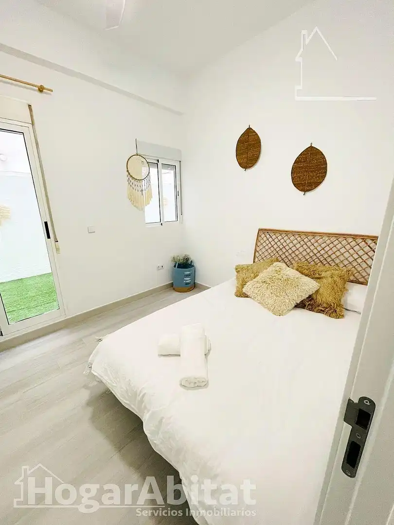 Bedroom of Flat for sale in Valencia  with Heating and Terrace