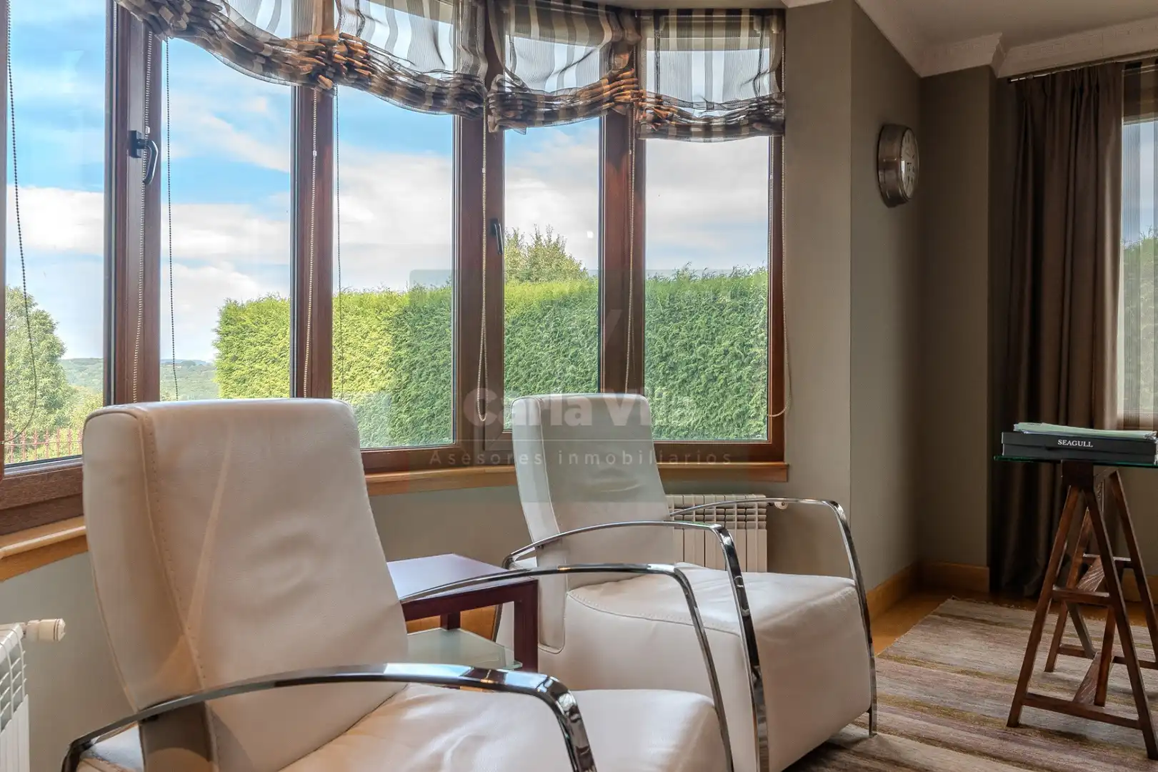 Sala de estar de Casa o chalet en venta en Lugo con Calefacción, Jardín privado y Parquet