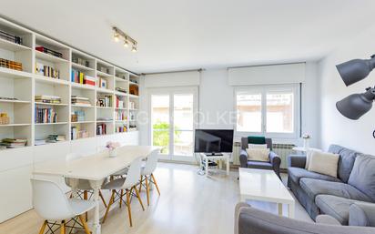 Sala d'estar de Casa o xalet en venda en Sant Just Desvern amb Aire condicionat, Calefacció i Terrassa