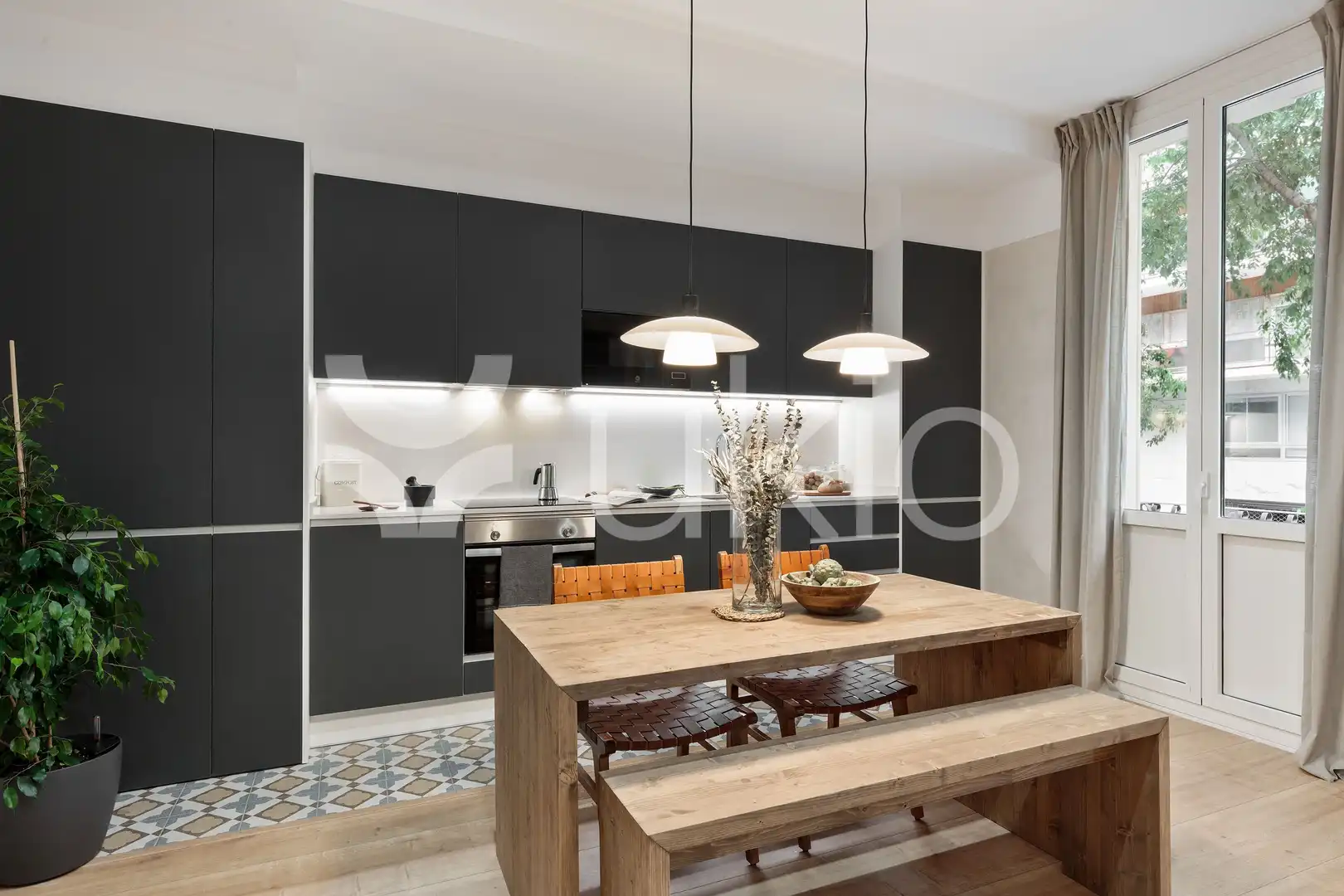 Cocina de Apartamento de alquiler en Barcelona con Aire acondicionado, Calefacción y Amueblado