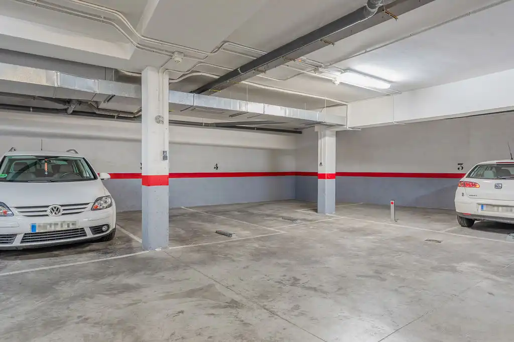 Parking avec ascenseur à vendre à Eugenio Serrano, imagen 2