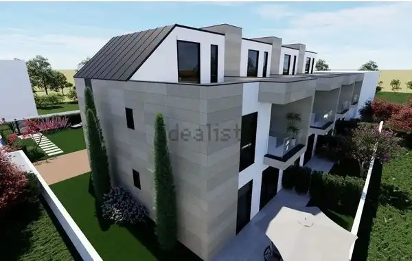 Vista exterior de Casa adosada en venda en Vigo  amb Calefacció, Jardí privat i Terrassa