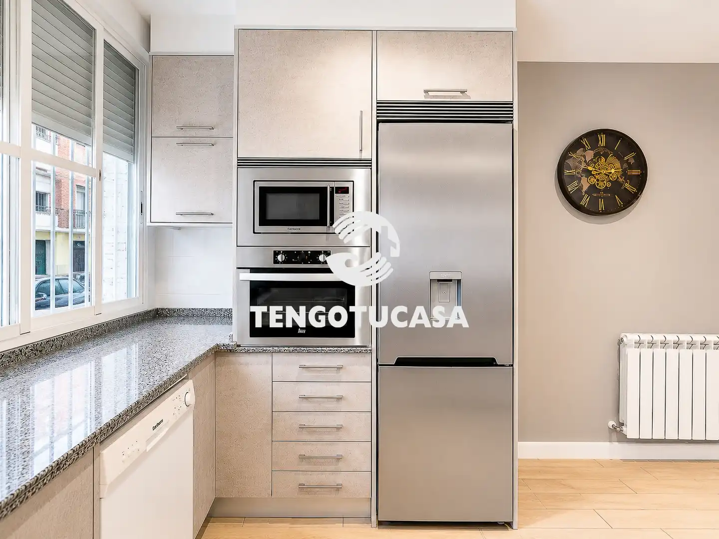 Kitchen of Flat for sale in Madrid