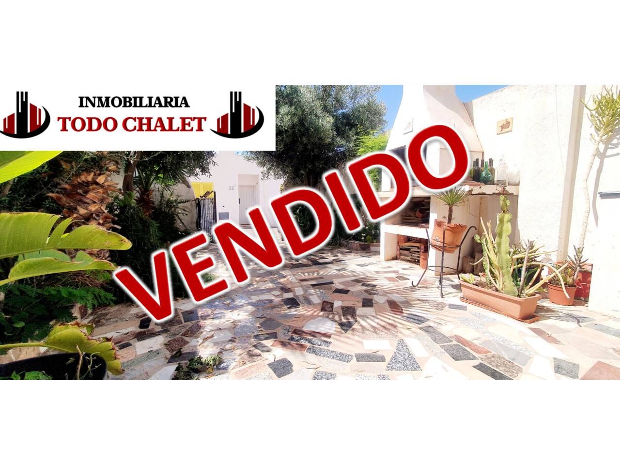 Vista exterior de Casa adosada en venda en Níjar amb Jardí privat, Terrassa i Moblat