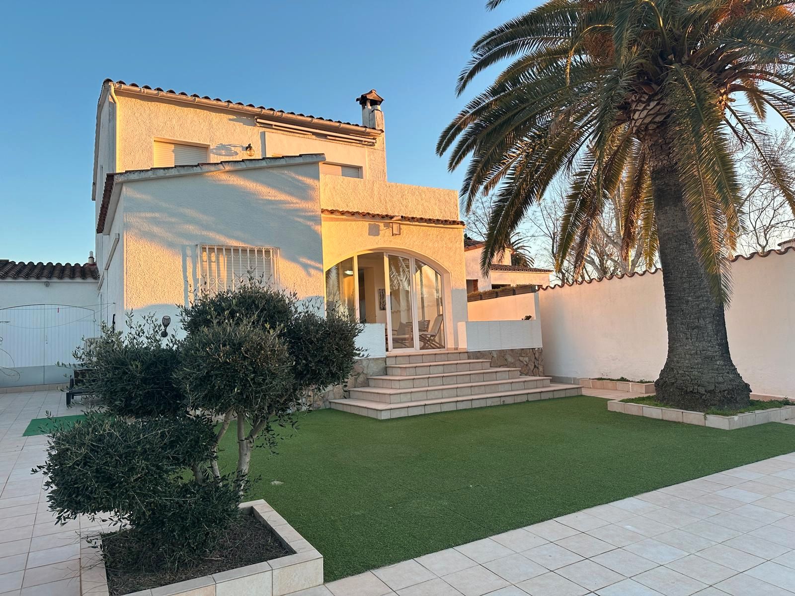 Garden of Single-family semi-detached for rent in Empuriabrava  with Air Conditioner, Private garden and Terrace