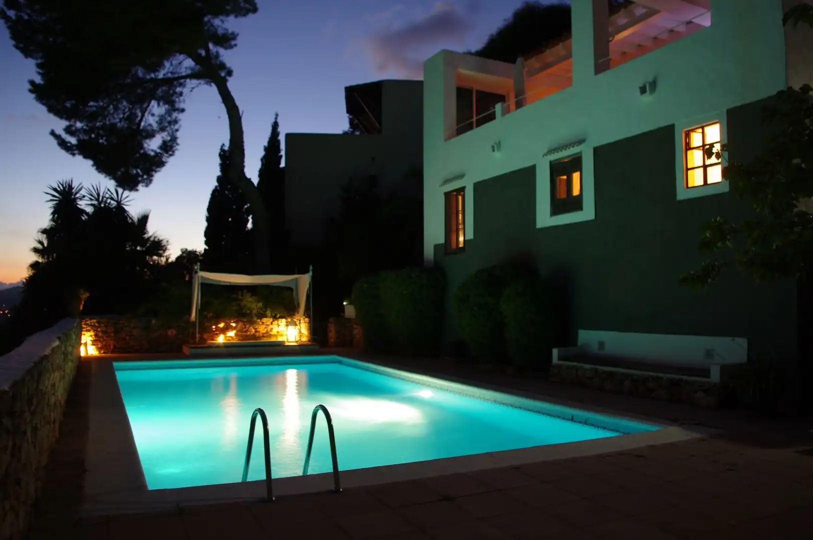 Piscina de Finca rústica en venda en Santa Eulària des Riu amb Aire condicionat, Calefacció i Jardí privat