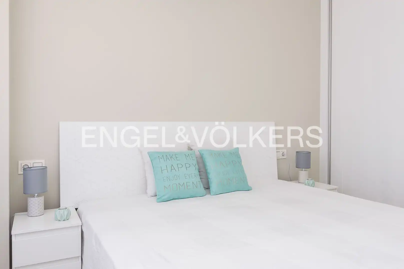Schlafzimmer von Wohnung zur Miete in Madrid mit Klimaanlage, Heizung und Möbliert