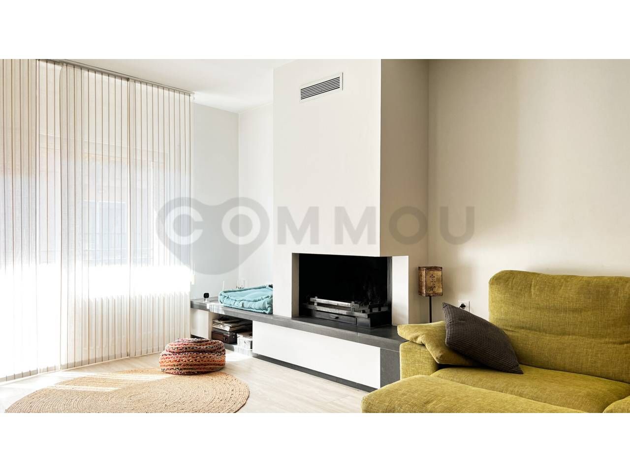 Sala d'estar de Casa o xalet en venda en Centelles amb Calefacció, Jardí privat i Parquet