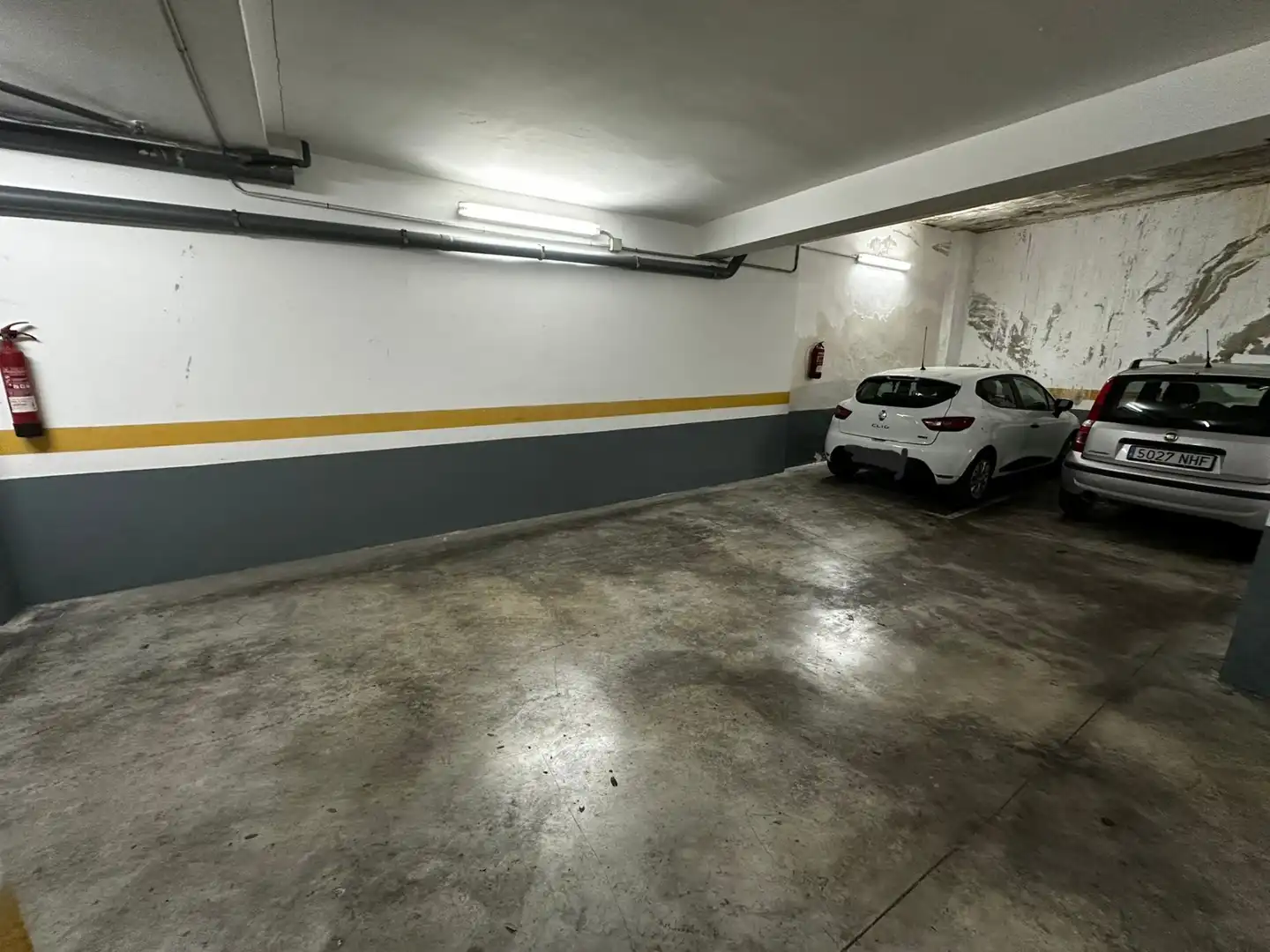 Parking of Flat for sale in Alicante / Alacant  with Air Conditioner, Heating and Furnished