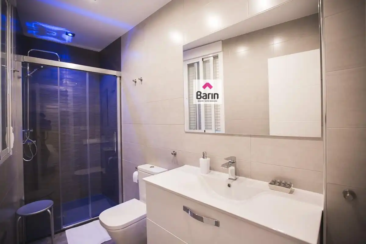 Bany de Loft en venda en Córdoba amb Aire condicionat, Parquet i Moblat