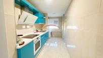 Kitchen of Flat for sale in  Sevilla Capital  with Air Conditioner and Terrace