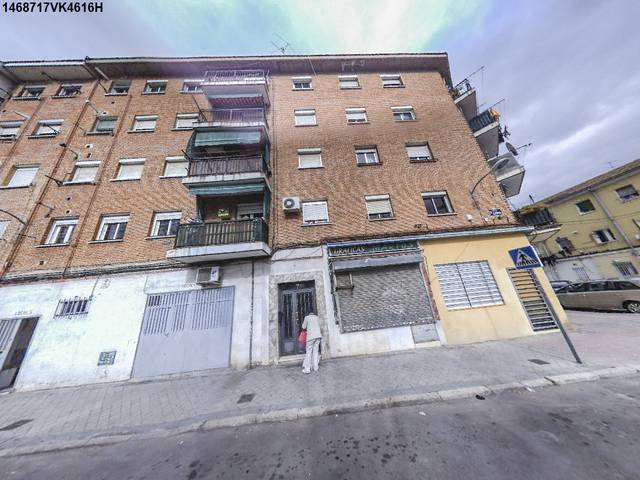 Piso en Venta en C/ Estroncio en Los Rosales